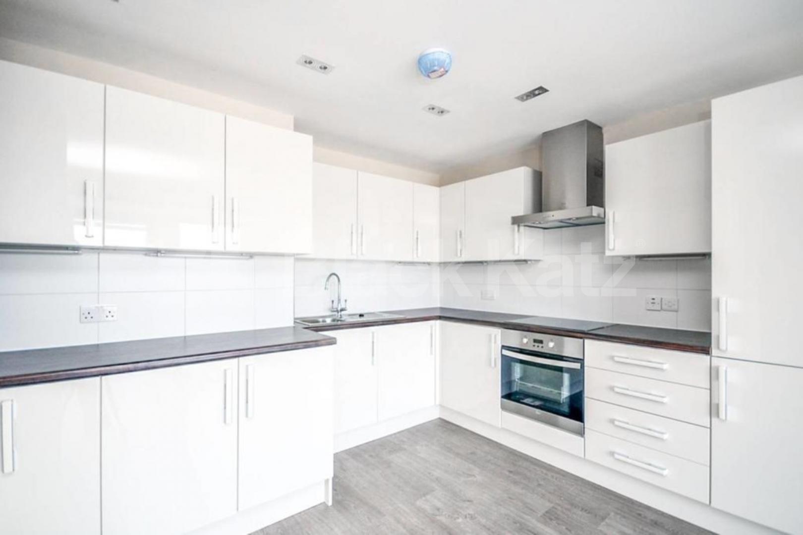 Modern 3 bedroom within a new development close to shoreditch Park Mintern Street, Shoreditch Park